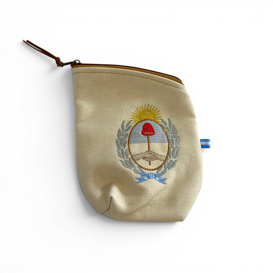 Yerbera in Cuoio Bordada "Escudo Nacional"
