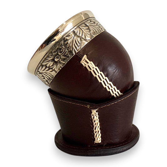 Mate Imperial Marrone con "Posa" in Cuoio lavorato, Virola decorata e Cuciture IDM | Luxury