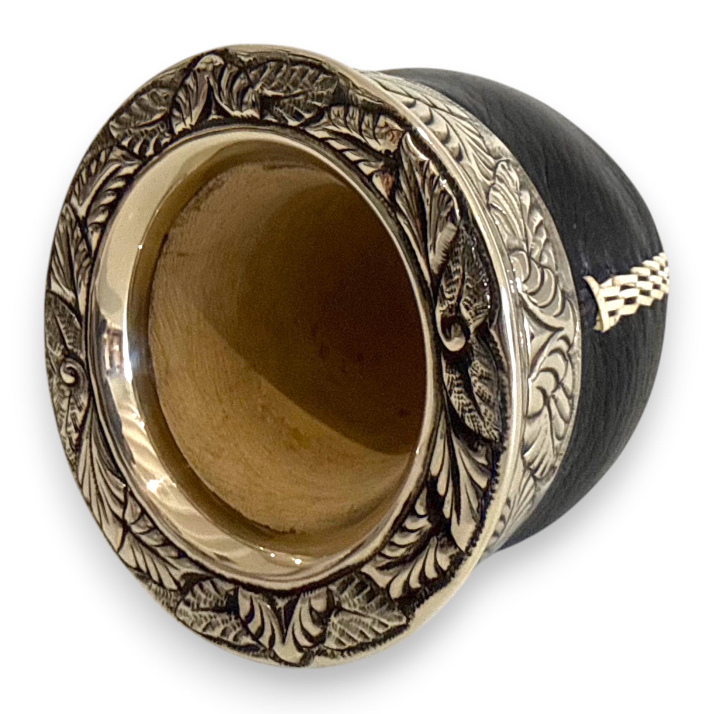 Mate Imperial Nero in Cuoio con base e Virola decorate e Cuciture IDM | Luxury